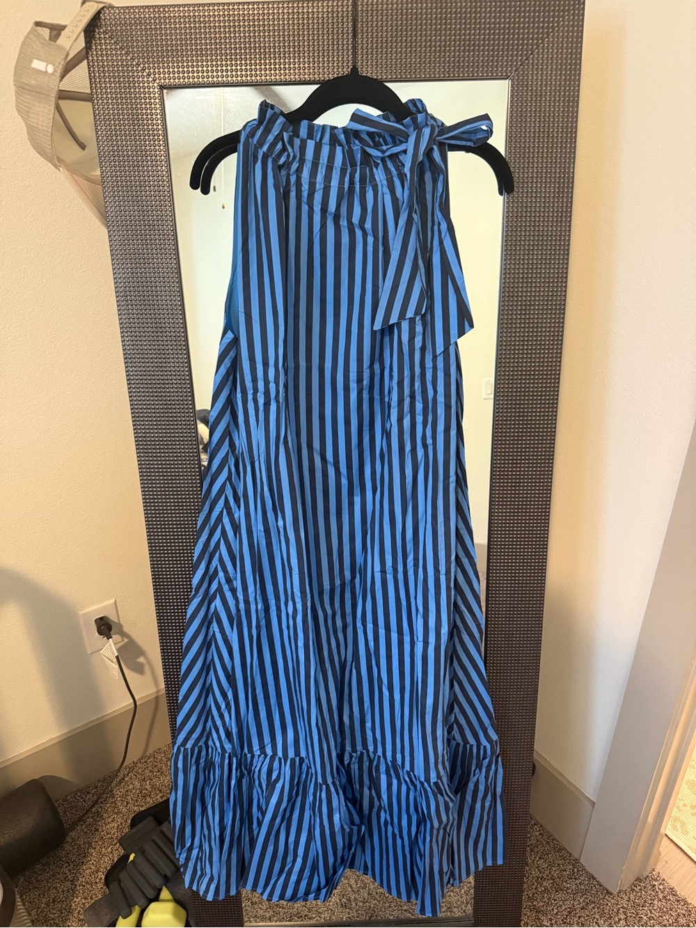 Glam Striped Tie-Neck Midi Dress
